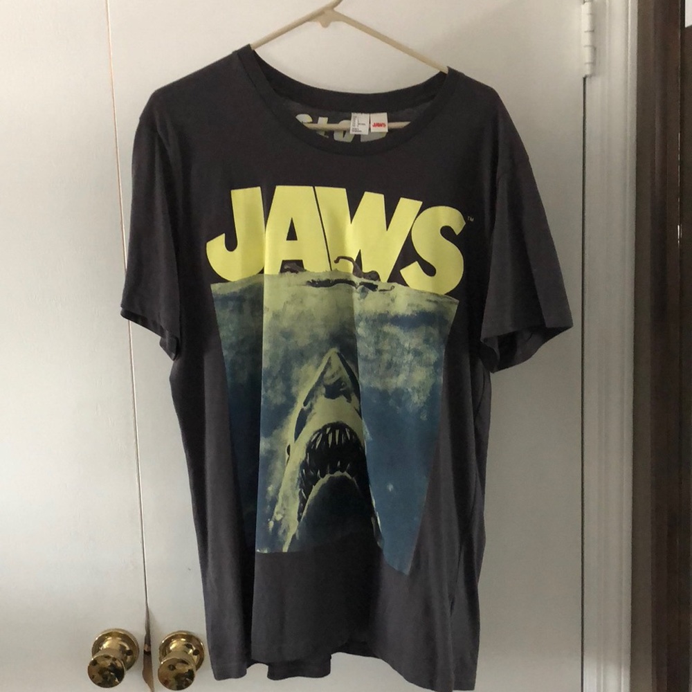 H&M ‘JAWS’ Vintage Graphic tee shirt!